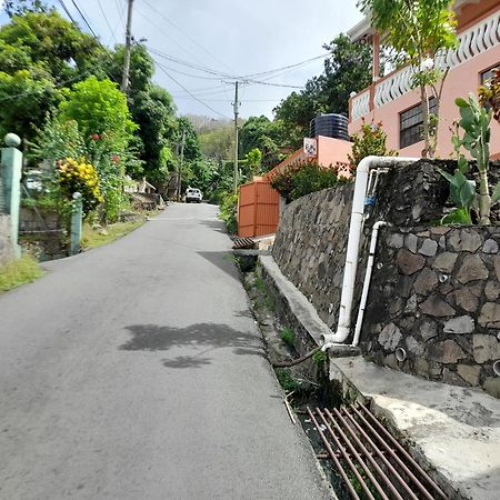 Angie'S Cove, Modern Get-Away Overlooking Castries Exterior photo
