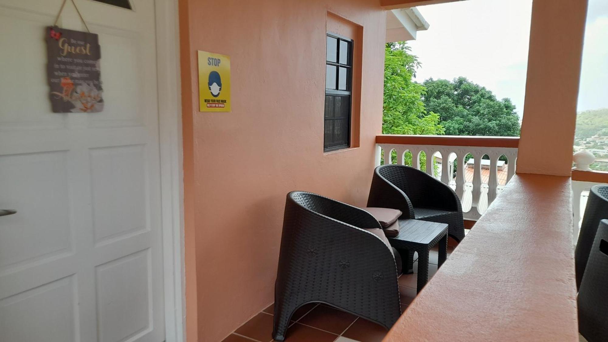 Angie'S Cove, Modern Get-Away Overlooking Castries Exterior photo